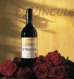 El Vinculo bottle (photo from Grupo Pesquera)